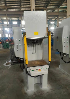 High Pressure Hydraulic Pressing Equipment Aluminum 440V With 20.3MPA-25MPA
