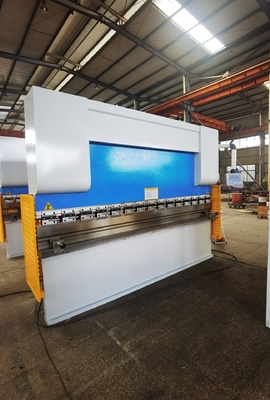 7.5KW CNC Press Brake Machine Hydraulic Mild Steel 400mm Weight 7000kg